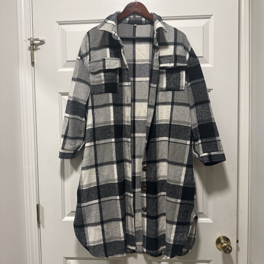 Plaid Longline Jacket - Black and Gray